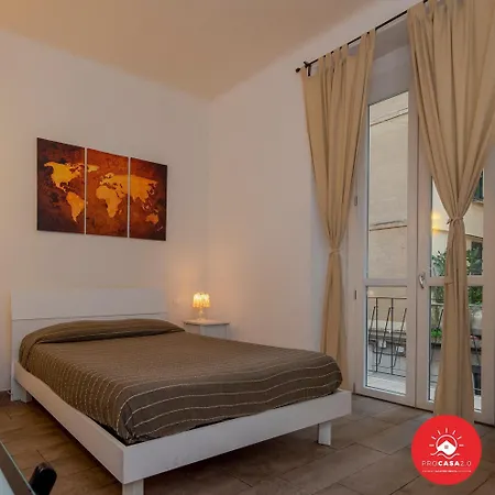 旅行者2号旅馆 3*