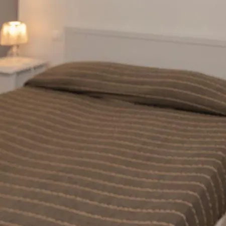 旅行者2号旅馆 招待所 3*